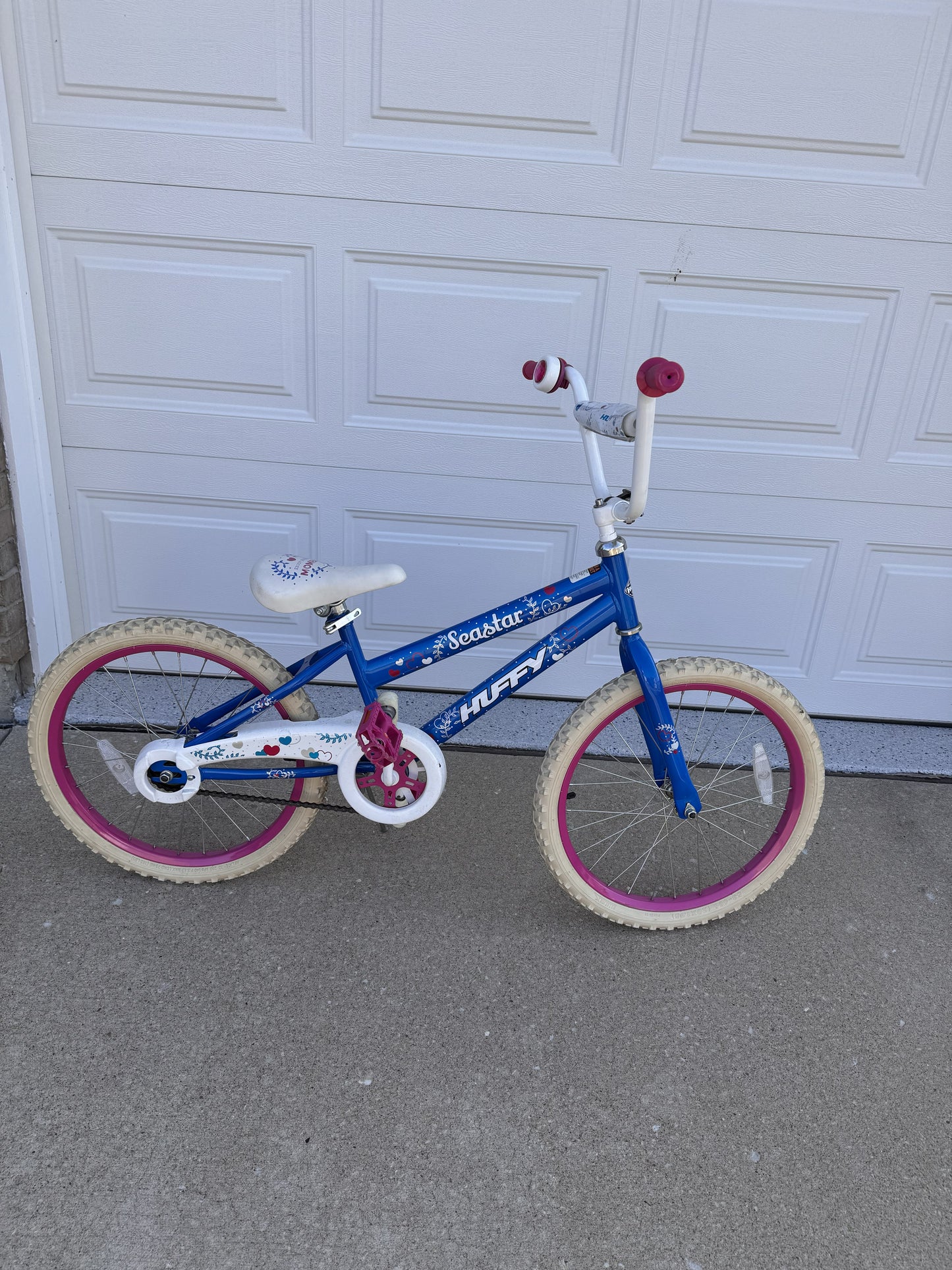 Huffy Seastar 20" Girls Bicycle – Blue & Pink | Local Pickup Only | Lot #861