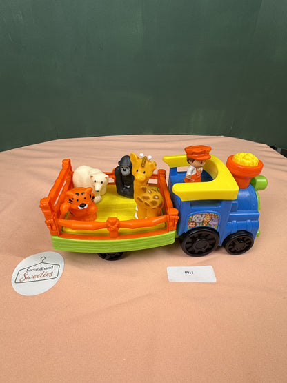 Fisher-Price Little People Zoo Animal Train Set with Animals & Conductor | Lot #911