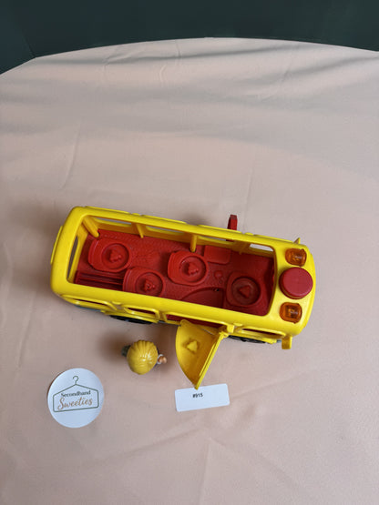 Fisher-Price Little People School Bus with Student Figure | Lot #915