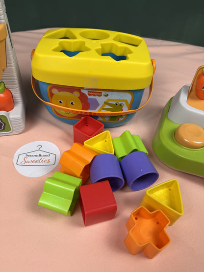Fisher-Price Laugh & Learn Early Learning Toy Bundle Activity Center Shape Sorter #928