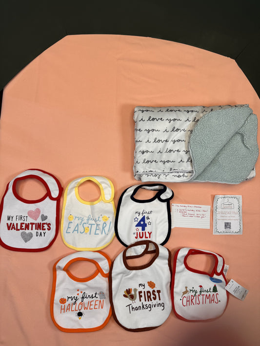 Carter's Baby Holiday Bib Set + Cloud Island I Love You Blanket - 7 Pieces #776