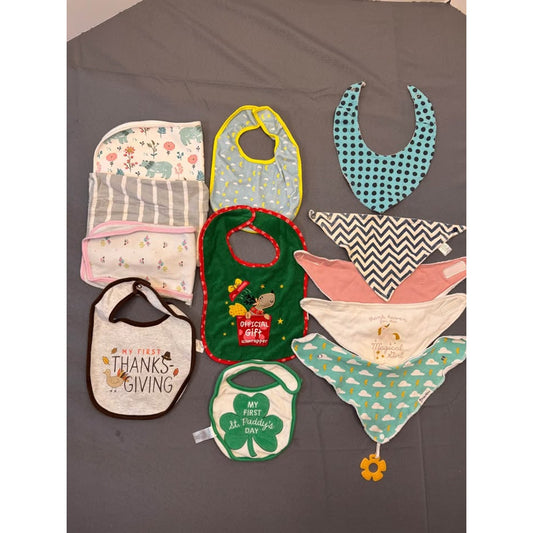 Baby Bib & Burp Cloth Lot — 12 Pieces, Holiday + Bandana Bibs #399