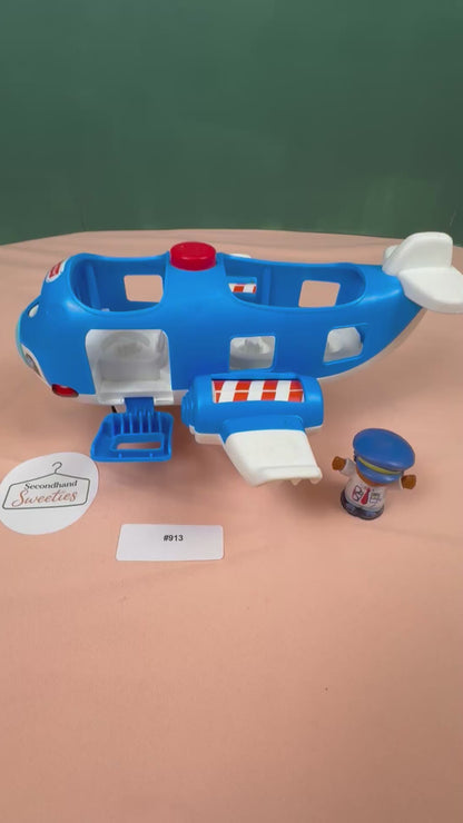 Fisher-Price Little People Airplane with Pilot Figure | Lot #913
