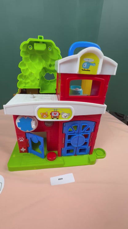 Fisher Price Little People 2-in-1 Pet Vet Clinic & Treehouse Playset | Carry-Along Playset | Lot #909